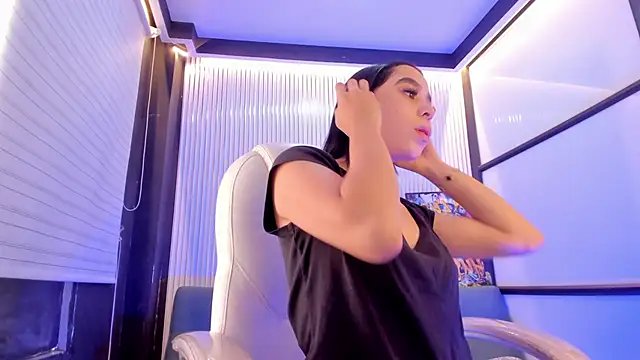 GemmaBrown online show from 10, 4, 2026