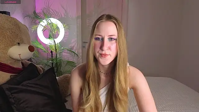 CassieReborn online show from 6, 3, 2026