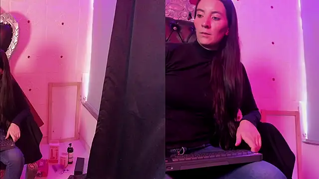 Snapshot of Valkiria-and-Dione chatting on 23, 5, 2026 Valkiria-and-Dione online show from 23, 5, 2026