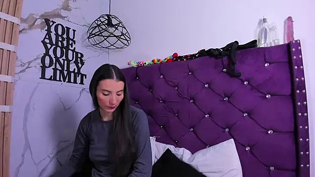 Valkiria-and-Dione online show from 16, 3, 2026