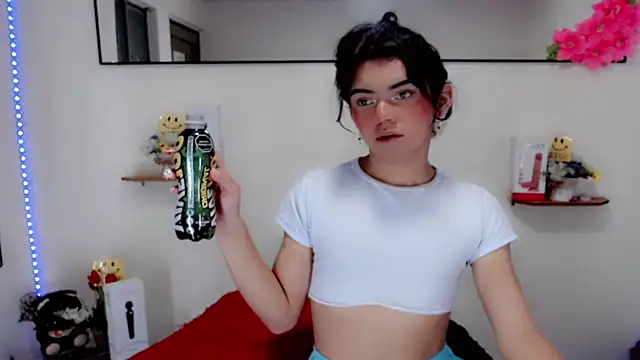 NathalialLooes online show from 9, 3, 2026