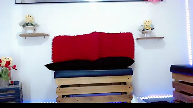 NathalialLooes online show from 16, 3, 2026