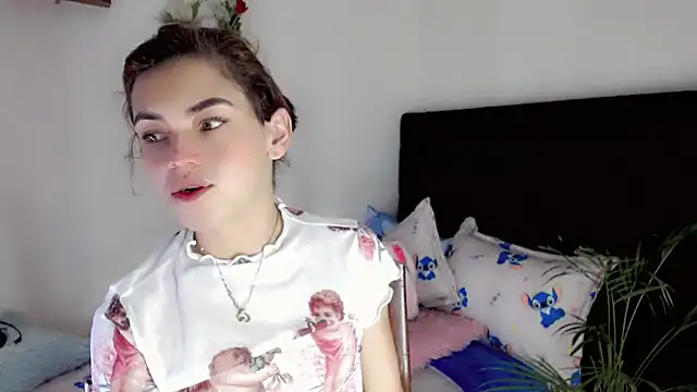 Snapshot of NathalialLooes chatting on 8, 7, 2026 NathalialLooes online show from 8, 7, 2026