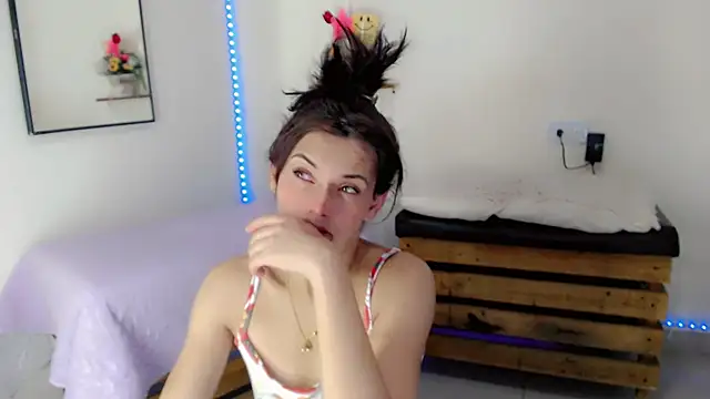Snapshot of NathalialLooes chatting on 20, 5, 2026 NathalialLooes online show from 20, 5, 2026