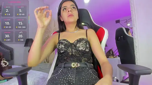 KarelyMitchel online show from 7, 4, 2026