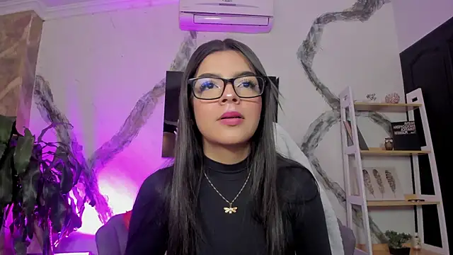 KarelyMitchel online show from 22, 2, 2026