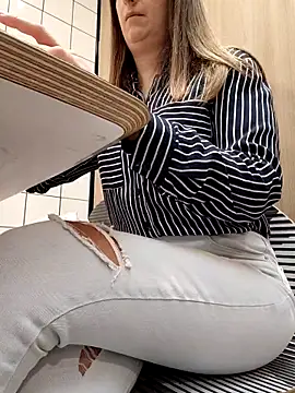 Alexdevil92 online show from 17, 4, 2026