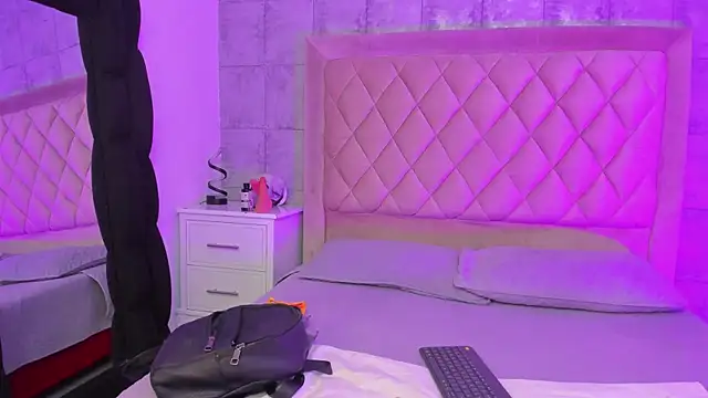 CleoFoxx  online show from 9, 2, 2026