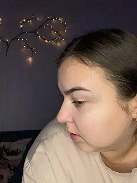 AlyaX X online show from 4, 2, 2026