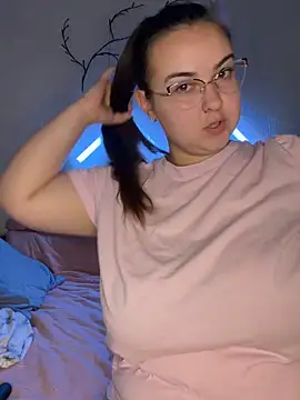 Snapshot of AlyaX_X chatting on 11, 5, 2026 AlyaX X online show from 11, 5, 2026