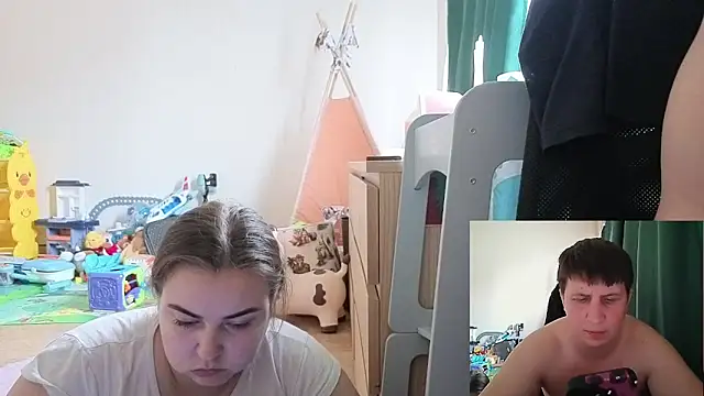 AlyaX X online show from 10, 4, 2026