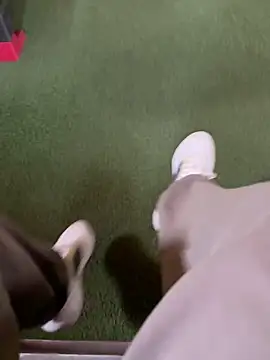 tonyxx000 online show from 18, 4, 2026