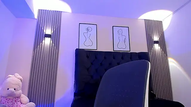 SARHA ANTONELLI online show from 20, 2, 2026