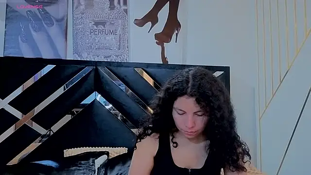 Zoe-yanin online show from 8, 4, 2026