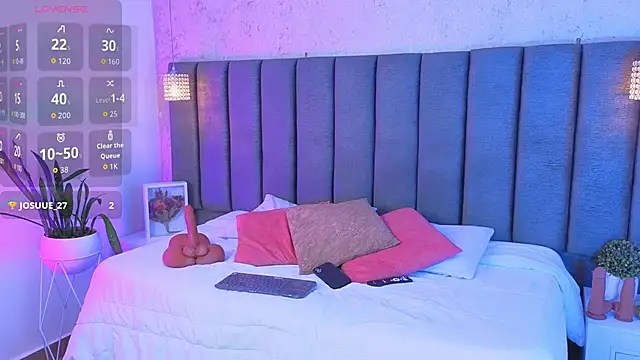 SofiaCortes4 online show from 1, 3, 2026