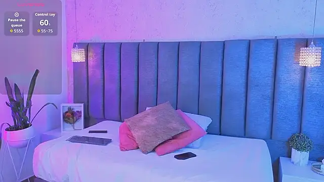 SofiaCortes4 online show from 6, 3, 2026