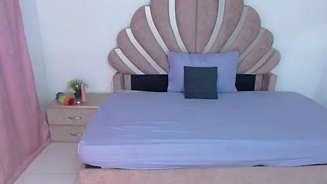 mia fox666 online show from 5, 2, 2026