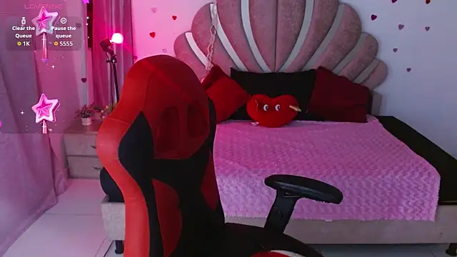 mia fox666 online show from 19, 5, 2026