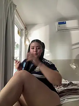 lolaaculaa online show from 20, 2, 2026