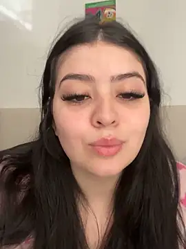 lolaaculaa online show from 2, 5, 2026