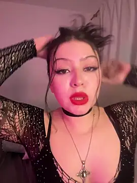 lolaaculaa online show from 19, 3, 2026