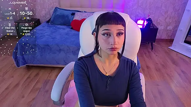 Snapshot of mia_bloom2 chatting on 15, 6, 2026 mia bloom2 online show from 15, 6, 2026