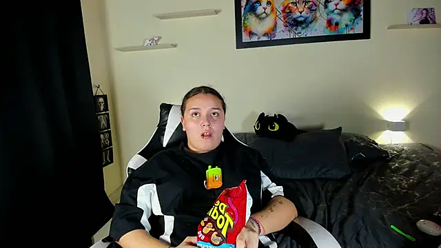 meredit cris23 online show from 20, 2, 2026