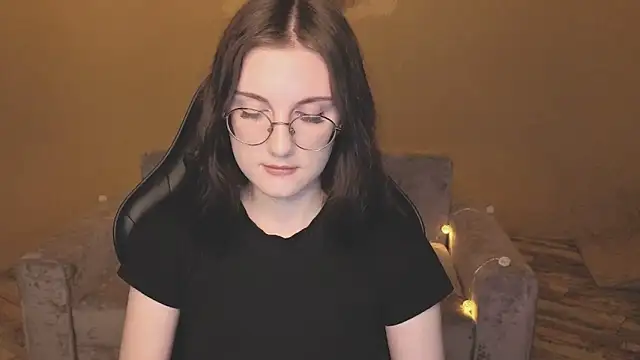 VixenLight online show from 2, 2, 2026