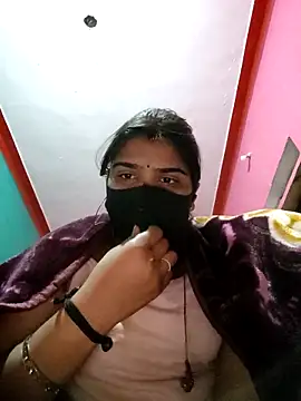 Divyanshi hott online show from 5, 2, 2026