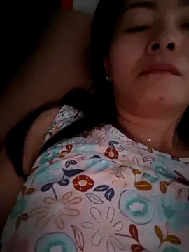 Baby-loveass69 online show from 17, 5, 2026