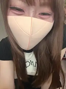 Snapshot of momo_mm chatting on 10, 7, 2026 momo mm online show from 10, 7, 2026