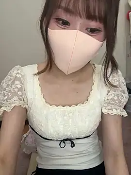 Snapshot of momo_mm chatting on 14, 7, 2026 momo mm online show from 14, 7, 2026