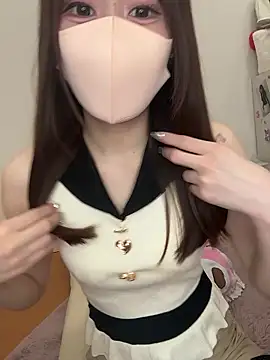 Snapshot of momo_mm chatting on 6, 7, 2026 momo mm online show from 6, 7, 2026