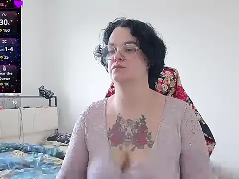 lunatigre4 online show from 24, 2, 2026