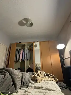 Paige love online show from 21, 4, 2026