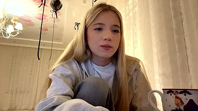Snapshot of IvyArmbrister chatting on 10, 3, 2026 IvyArmbrister online show from 10, 3, 2026