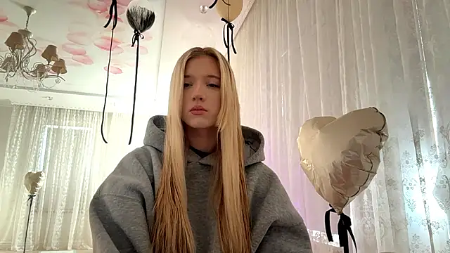 IvyArmbrister online show from 4, 3, 2026