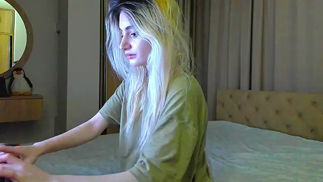 Lesyalisss online show from 30, 4, 2026