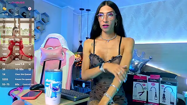 Snapshot of kylliefox_ chatting on 13, 9, 2025 kylliefox online show from 13, 9, 2025
