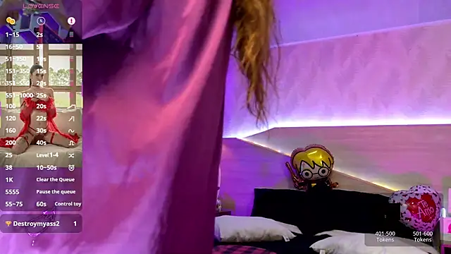 kylliefox  online show from 18, 11, 2025