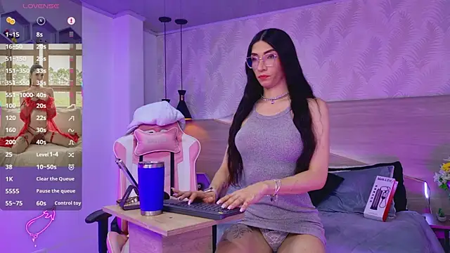 kylliefox  online show from 20, 5, 2026