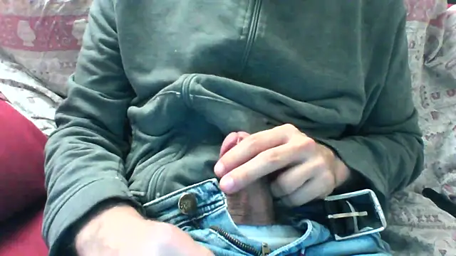 Snapshot of andre_italy chatting on 13, 5, 2026 andre italy online show from 13, 5, 2026