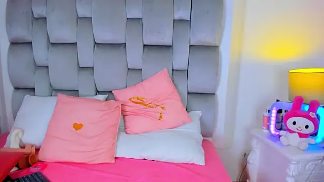 dolly kitter online show from 29, 6, 2026