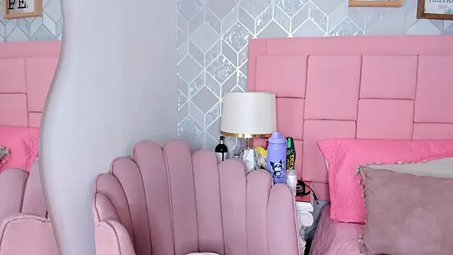 dolly kitter online show from 23, 2, 2026