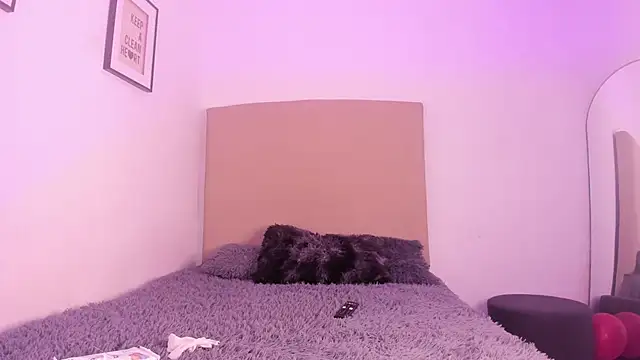 im tiffany  online show from 12, 2, 2026