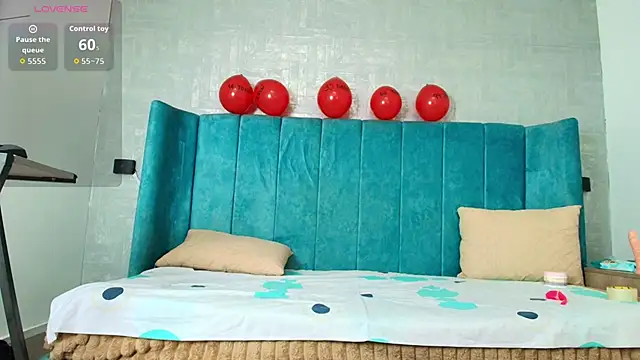 dulcenena moon online show from 14, 2, 2026