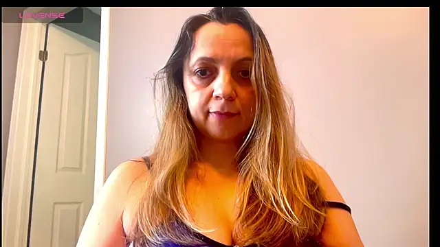 ShyFlameLive online show from 5, 4, 2026