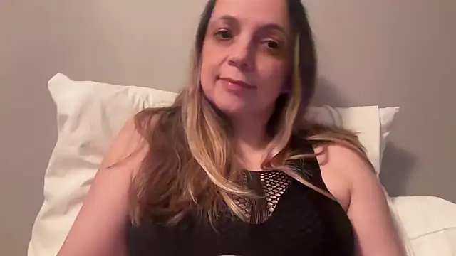 ShyFlameLive online show from 9, 4, 2026