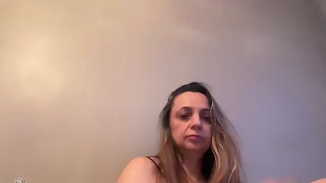 ShyFlameLive online show from 16, 4, 2026