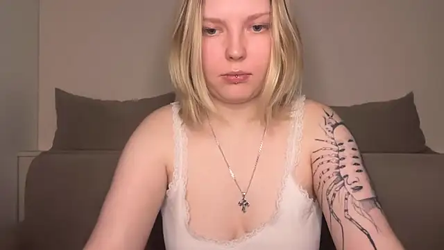 Ophelia Ritz online show from 10, 3, 2026